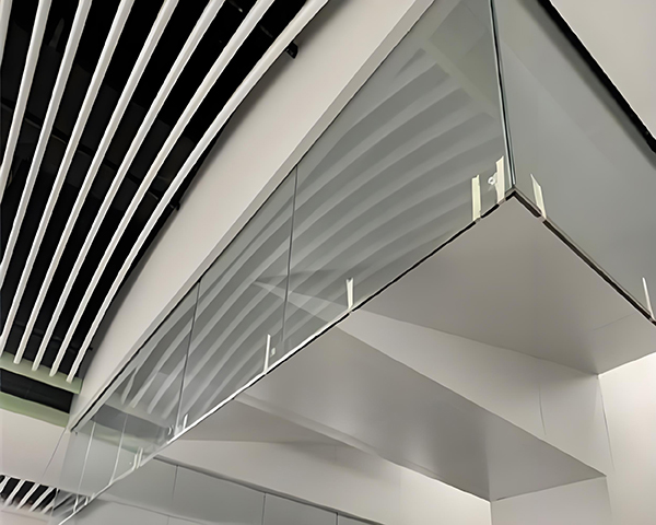 西宁玻璃西宁挡烟垂壁 西宁玻璃西宁挡烟垂壁